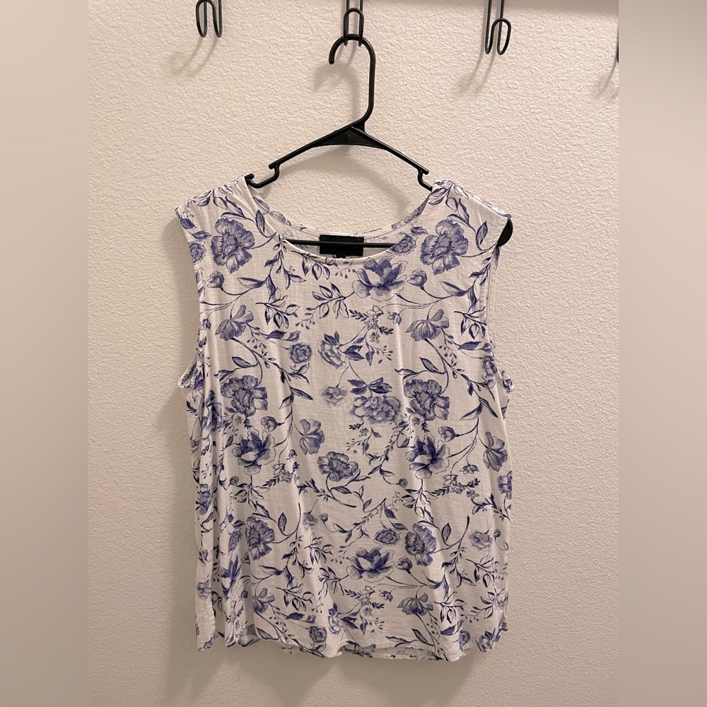 Sleeveless Floral Blouse
